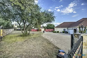 5602 Creekwood Ct, Killeen, TX 76542 - Photo 3