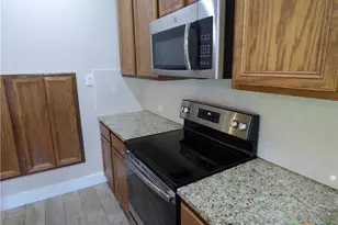 918 Crystal Brook Cv, New Braunfels, TX 78130 - Photo 15