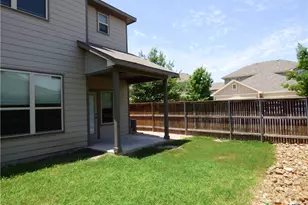 918 Crystal Brook Cv, New Braunfels, TX 78130 - Photo 35