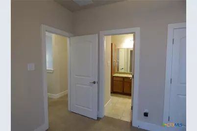 918 Crystal Brook Cove, New Braunfels, TX 78130 - Photo 23