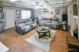 904 Iola St, Victoria, TX 77904 - Photo 19