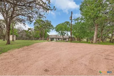 1052 Pr 4405, Lampasas, TX 76550 - Photo 9