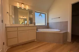 10802 Campsite Cv, Temple, TX 76502 - Photo 11