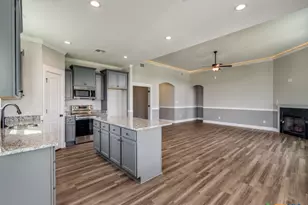 132 Turnberry Dr, La Vernia, TX 78121 - Photo 7