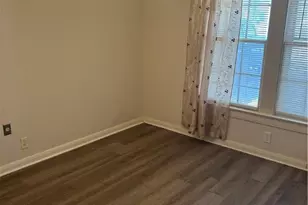 1805 E Guadalupe St, Victoria, TX 77901 - Photo 5