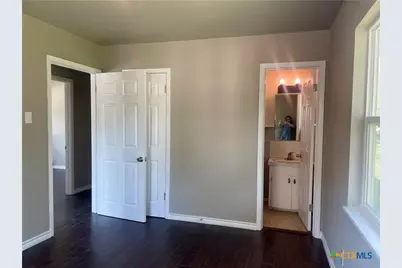 413 Vickers Avenue, Seguin, TX 78155 - Photo 9