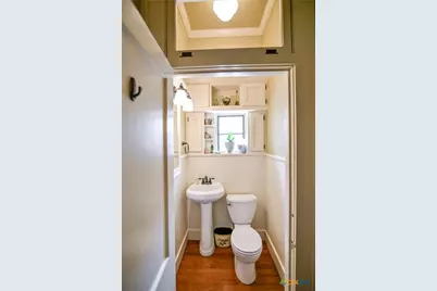 122 E Main Street, Cuero, TX 77954 - Photo 25