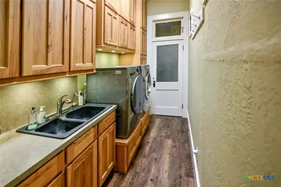 122 E Main Street, Cuero, TX 77954 - Photo 21