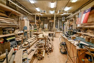 122 E Main Street, Cuero, TX 77954 - Photo 7