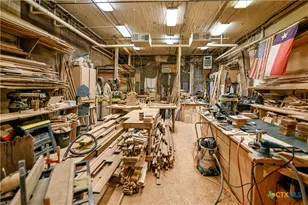 122 E Main St, Cuero, TX 77954 - Photo 7