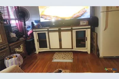 701 E Anaqua Avenue, Victoria, TX 77901 - Photo 11