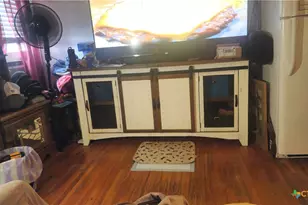 701 E Anaqua Ave, Victoria, TX 77901 - Photo 11