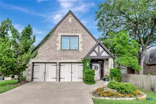 6 Cotswold Ln, Victoria, TX 77904 - Photo 1