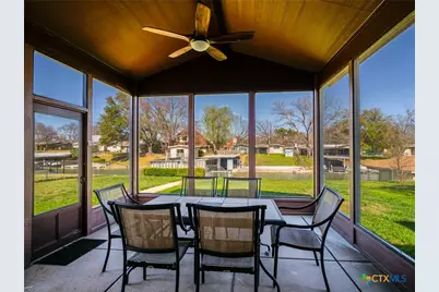 106 Flamingo Circle, Marble Falls, TX 78654 - Photo 5