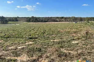 701 Sunrise Ln, La Vernia, TX 78121 - Photo 1