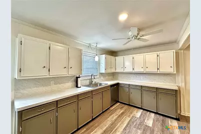 3301 Cypress Street, Victoria, TX 77901 - Photo 9