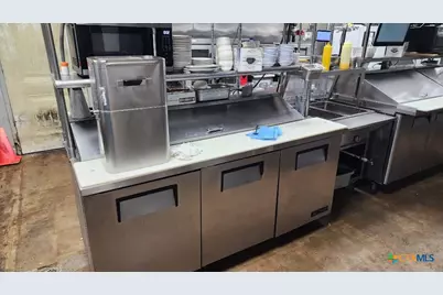 802 S Main Street, Belton, TX 76513 - Photo 11