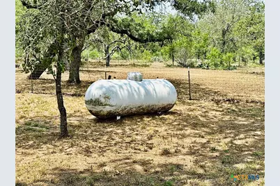 1657 County Road 434, Stockdale, TX 78160 - Photo 47