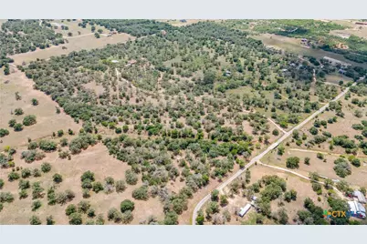 1657 County Road 434, Stockdale, TX 78160 - Photo 43