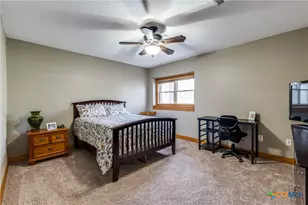 1657 County Rd 434, Stockdale, TX 78160 - Photo 27