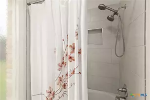 402 Teakwood Dr, Victoria, TX 77901 - Photo 13