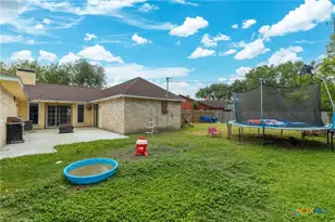 402 Teakwood Dr, Victoria, TX 77901 - Photo 29