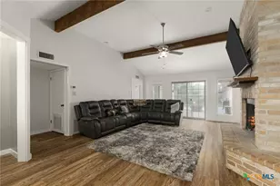 402 Teakwood Dr, Victoria, TX 77901 - Photo 5