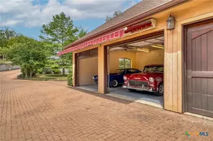 200 Redbird Ln, Kingsbury, TX 78638 - Photo 29