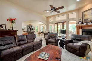 200 Redbird Ln, Kingsbury, TX 78638 - Photo 9