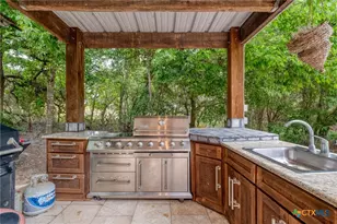 200 Redbird Ln, Kingsbury, TX 78638 - Photo 27