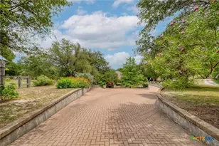 200 Redbird Ln, Kingsbury, TX 78638 - Photo 5