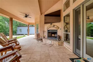 200 Redbird Ln, Kingsbury, TX 78638 - Photo 25