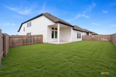 940 Nolte, Seguin, TX 78155 - Photo 11