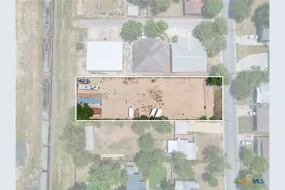 243 E Torrey Street, New Braunfels, TX 78130 - Photo 5