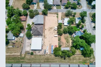 243 E Torrey Street, New Braunfels, TX 78130 - Photo 7