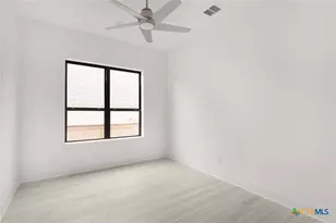 5732 Tug Pt, New Braunfels, TX 78130 - Photo 17