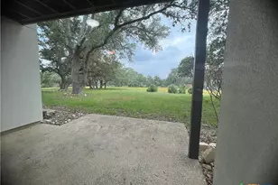 1033 Parkview Dr, Canyon Lake, TX 78133 - Photo 9