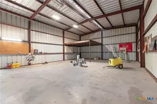 4175 S Hwy 183, Lampasas, TX 76550 - Photo 33