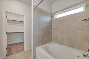 631 Friar Tuck Dr, Temple, TX 76502 - Photo 21