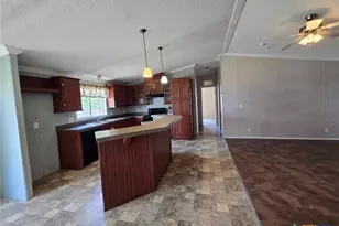 338 Rosemary Loop, New Braunfels, TX 78130 - Photo 11