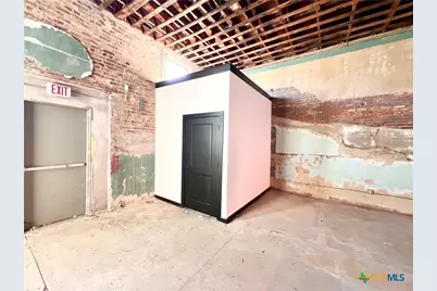 135 E Clark Street, Bartlett, TX 76511 - Photo 9