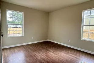 700 E 5th St, Nixon, TX 78140 - Photo 25