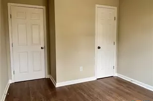 700 E 5th St, Nixon, TX 78140 - Photo 19