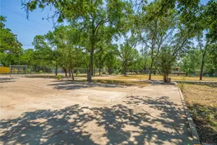 2805 Kingdom Dr, Marble Falls, TX 78654 - Photo 13