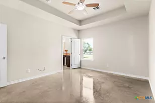 414 W Avenue C, Copperas Cove, TX 76522 - Photo 17