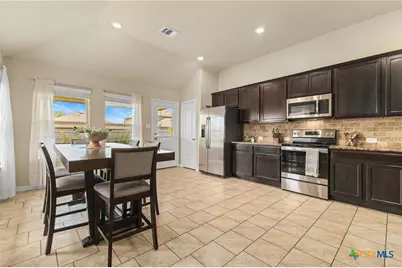 5645 Briar Field, New Braunfels, TX 78132 - Photo 9