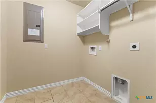 5645 Briar Fld, New Braunfels, TX 78132 - Photo 17