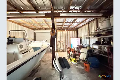 1306 W Madison Avenue, Port O'Connor, TX 77982 - Photo 17
