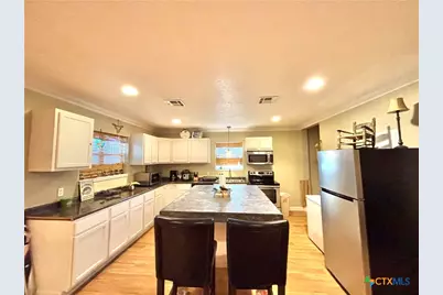 1306 W Madison Avenue, Port O'Connor, TX 77982 - Photo 7