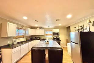 1306 W Madison Ave, Port O'Connor, TX 77982 - Photo 7